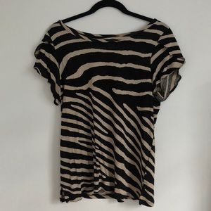 Zebra print blouse with ruffled short sleeves